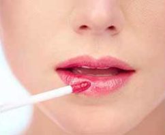 How To Remove Lip Makeup